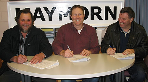 Colin, Hugh and Barry signing Rail Heritage Lease of Maymorn yard. 