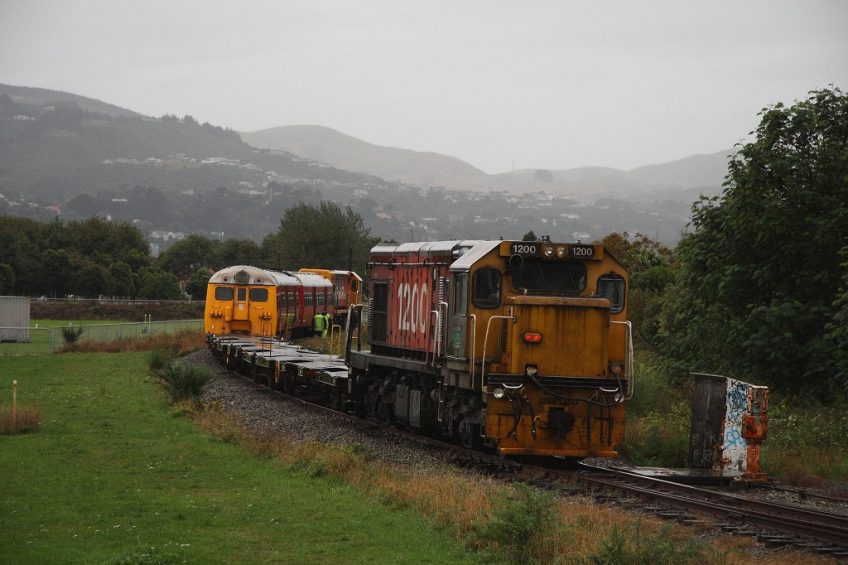 Train F44 paused clear of the switchlock turnout that leads from Hutt Workshops