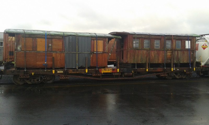 Both halves of A255 loaded onto KiwiRail wagon at Dunedin on 12 May 2015. Photo: Clark McCarthy.