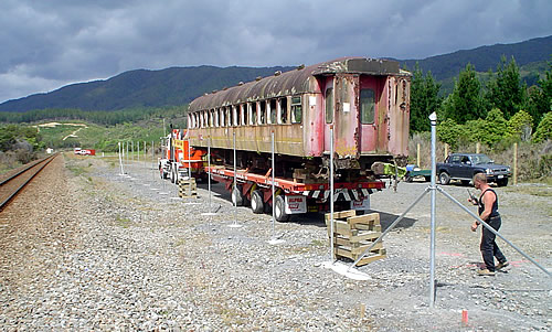 A1916 arrives at site, 7 December. 