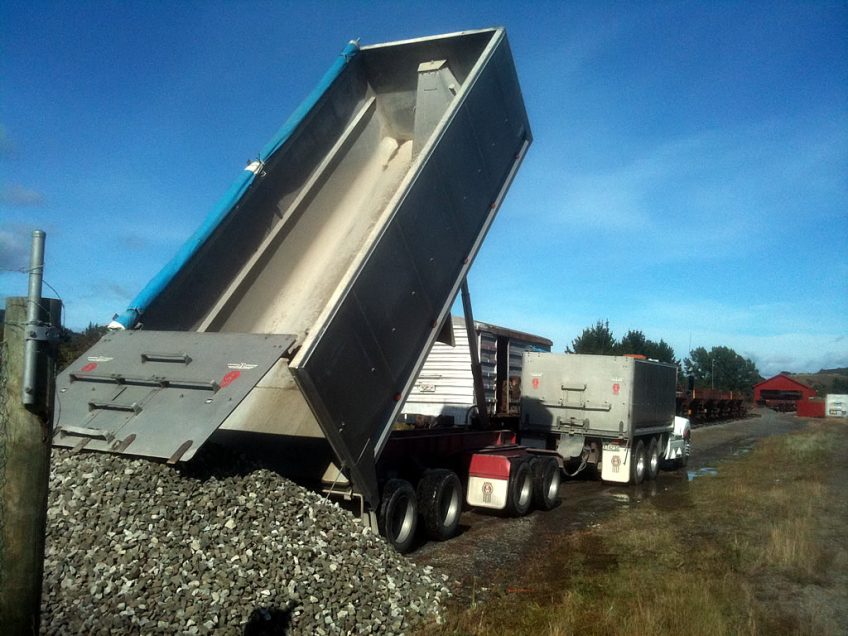 On 8 March the first of many loads of ballast was unloaded onto our loop formation at Maymorn station. 